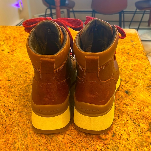 Bionica Whiskey Brown Leather Boots Women’s Size 7, EUC - Picture 2 of 6